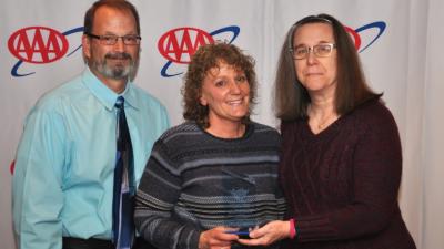 Jackie Leach Receives the Tim Larney Award