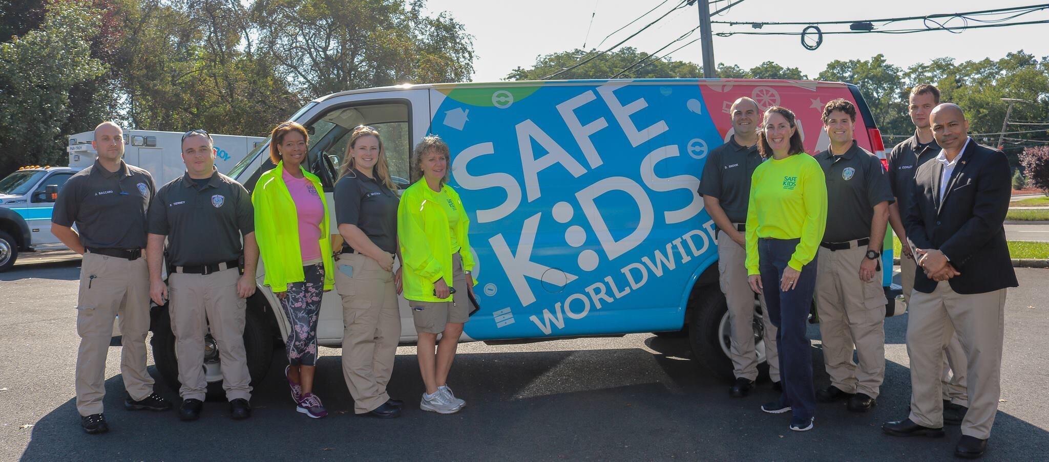 Par Troy EMS Held a First Rate Car Seat Check! 